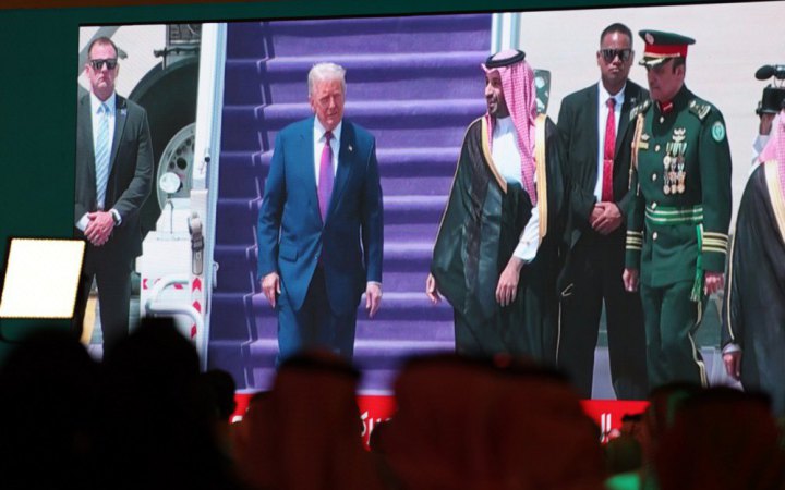 Трамп приземлився у Саудівській Аравії з першим великим дипломатичним візитом під час свого другого терміну