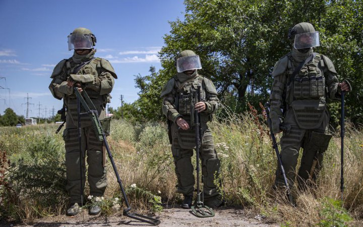 На Київщині тривають навчання саперів, жителів знову попереджають про вибухи