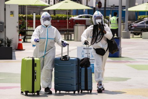 В США в день голосования обнаружили более 90 тысяч новых заболеваний коронавирусом
