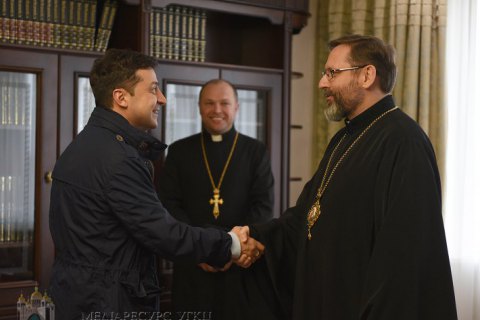 Зеленский сообщил о "принципиальном решении" относительно пасхальных богослужений