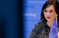 До України із робочим візитом приїхала віцепрезидентка Бундестагу
