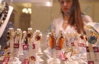Перед Новым годом депутатам в Раде продают сверхдорогие украшения