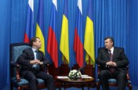 Януковича радует взаимопонимание с Россией