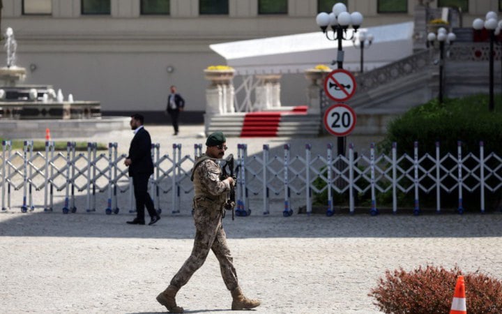 У Туреччині затримали мінімум 150 людей під час протесту проти арештів представників ЛГБТК+