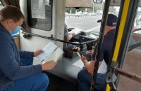 У Києві власник автобусів вигадав новий маршрут і почав возити пасажирів