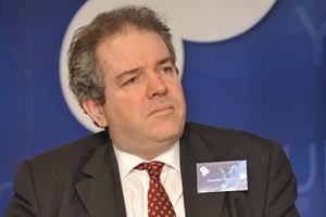 Матчи сборной Англии требуют перенести в Польшу 