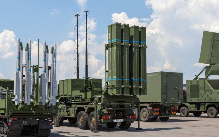 До кінця року Німеччина передасть Україні ще дві системи IRIS-T