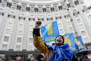 Суд не взял двух "свободовцев" под стражу из-за драки 29 января в Главпочтамте