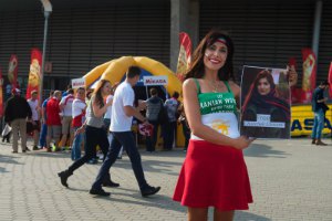 Иранскую активистку посадили на год за попытку попасть на волейбольный матч