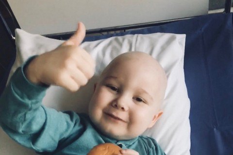 Родители 4-летнего Льва собирают деньги на пересадку костного мозга (дополнено)