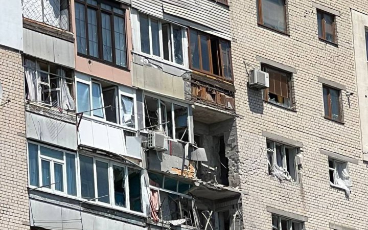 Росіяни обстріляли Херсон, четверо поранених (оновлено)