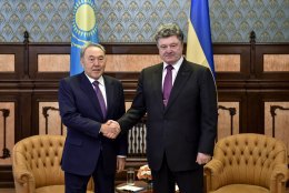 Порошенко посетит Казахстан 8-9 октября