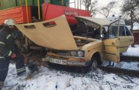 Под Винницей дизель протаранил легковушку, водитель - в реанимации