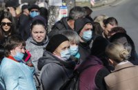 У Чернівцях та Тернополі ввели обов'язковий масковий режим