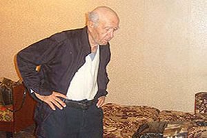 Блоггеры скинулись на жилье 80-летнему бездомному