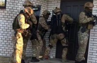 Поліція затримала озброєну банду за вчинення розбійного нападу на підприємця