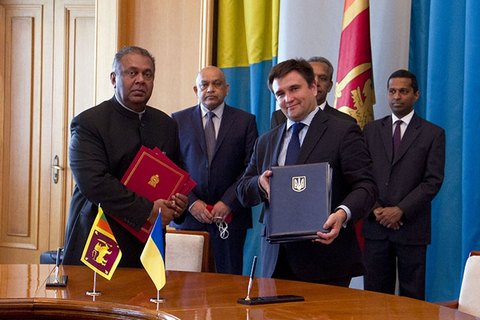 Украина и Шри-Ланка подписали договор о выдаче преступников