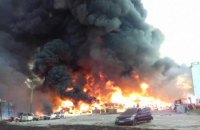 У передмісті Львова горіло підприємство, де зберігається пластик і розчинники (Оновлено)
