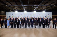 Учасники Кримської платформи ухвалили спільну декларацію із зобов'язанням розгляду нових санкцій в разі подальшої агресії Росії