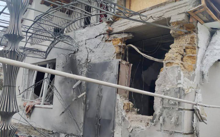 Унаслідок вчорашнього обстрілу Херсона загинула людина, ще пʼятеро – поранені
