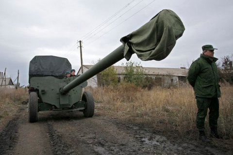 Генштаб выполнил отвод вооружения калибром до 100 мм на Донбассе