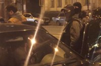 В центре Киева спецназ со стрельбой задержал автомобильных воров 