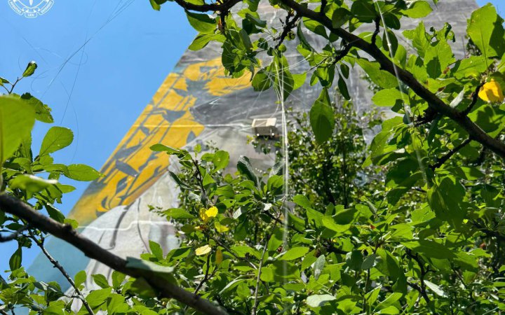Росіяни атакували дронами багатоповерхівку та авто у Харкові, є постраждалі (оновлено)