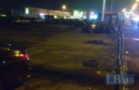 На проспекте Бажана в Киеве автомобиль после ДТП сбил насмерть пешехода