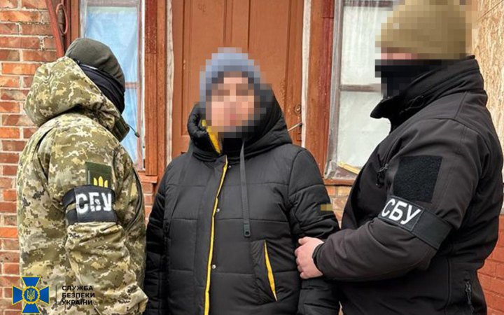 На Донеччині жінка “здала” об’єкт розміщення українських військових, по якому ворог вдарив ракетою, – прокуратура