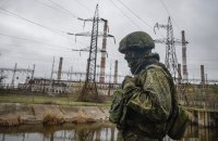 На Луганщині окупанти чинять провокації з українським прапором: шукають партизанів