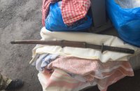 На въезде на оккупированную часть Донбасса задержали мужчину с мечом самурая