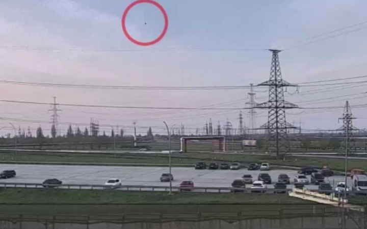 "Енергоатом" показав відео з ракетою окупантів над Південноукраїнською АЕС
