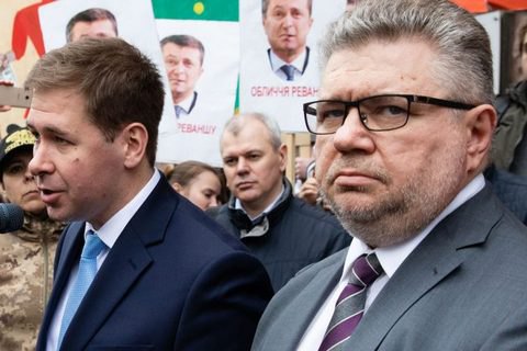 Адвокаты Порошенко о подозрении: гора родила даже не мышь, а что-то типа вируса