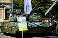 Турчинов анонсировал "серьезную программу" по закупке танков для ВСУ