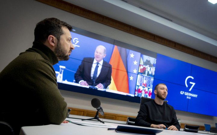 Зеленський на саміті G7 озвучив три кроки для прискорення миру і очікує, що Росія почне виведення своїх військ на Різдво