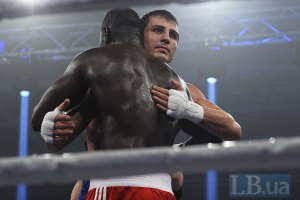 Гвоздик готовился к Генри, а будет драться со Сьеррой