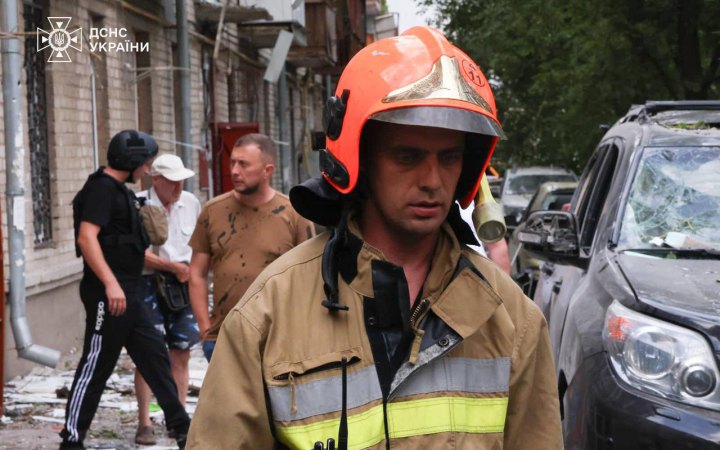 У Миколаєві російська ракета влучила по дитячому майданчику, є загиблі (оновлено)