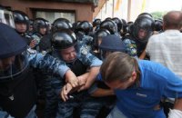 Прокуратура просит у журналистов записи протестов у Украинского дома