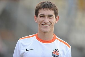 Степаненко будет играть за "Шахтер" до 2020 года