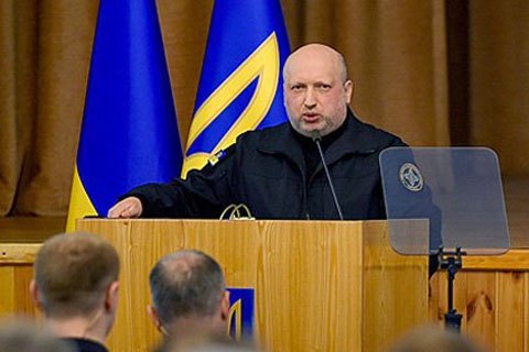 Турчинов попросив грошей на блокування російських каналів у зоні АТО