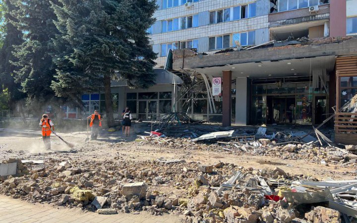 З початку війни росіяни завдали понад 17 тисяч ударів по цивільних об’єктах, по військових – 300