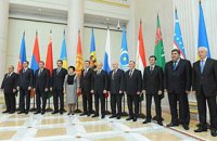 МИД должен отозвать представителей Украины из органов СНГ