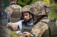 Зеленский побывал на передовой в Луганской области
