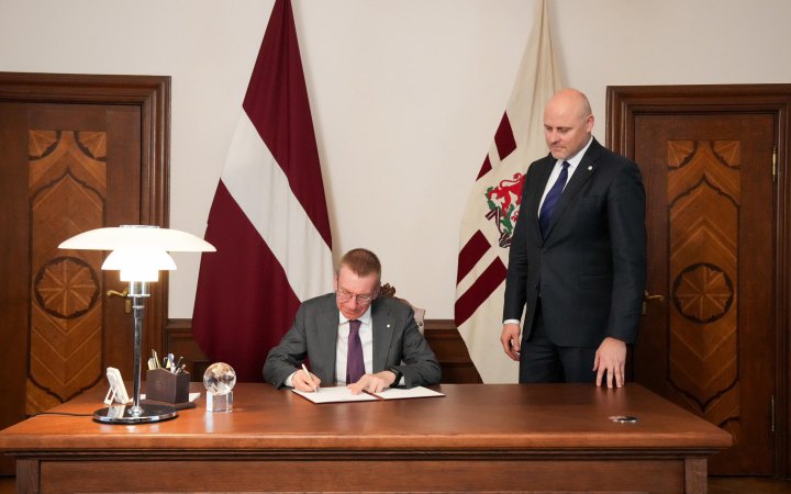 Президент Латвії доручив опозиційному політику сформувати уряд