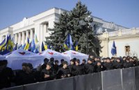 Оппозиция зовет киевлян под Раду сказать "Нет!" Попову 