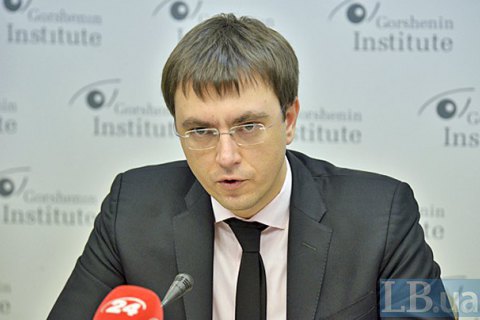 Омелян посоветовал заробитчанам в России ехать в ЕС