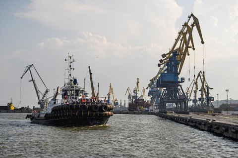 Россия полностью заблокировала украинские порты Мариуполь и Бердянск, - Омелян