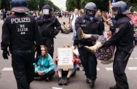 У Берліні затримали близько 600 осіб під час акцій проти COVID-обмежень