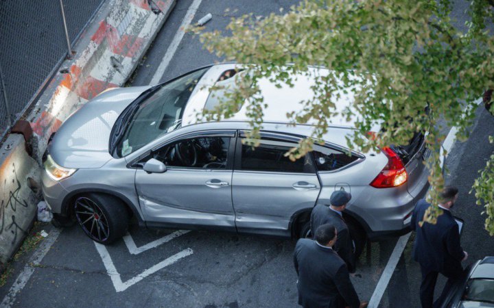 Агент ICE під час операції підстрелив у Нью-Йорку чоловіка