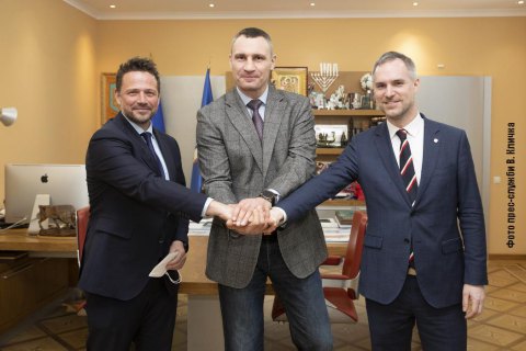 Мери Варшави та Праги зустрілися з Кличком, щоб висловити підтримку